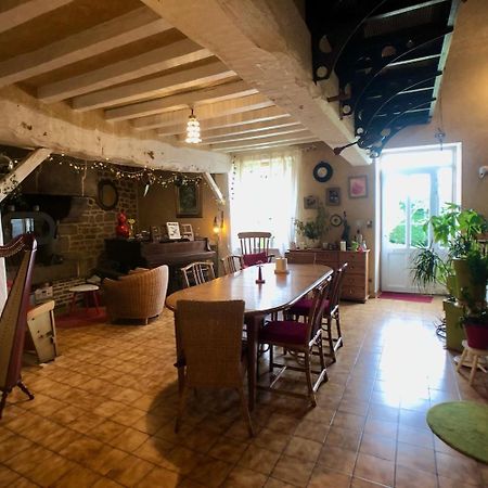 Chambre Des Anges & Roulotte Proche Mont Saint-Michel, L'Angeviniere Bed and Breakfast Εξωτερικό φωτογραφία