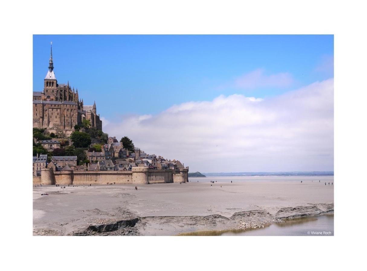 Chambre Des Anges & Roulotte Proche Mont Saint-Michel, L'Angeviniere Bed and Breakfast Εξωτερικό φωτογραφία