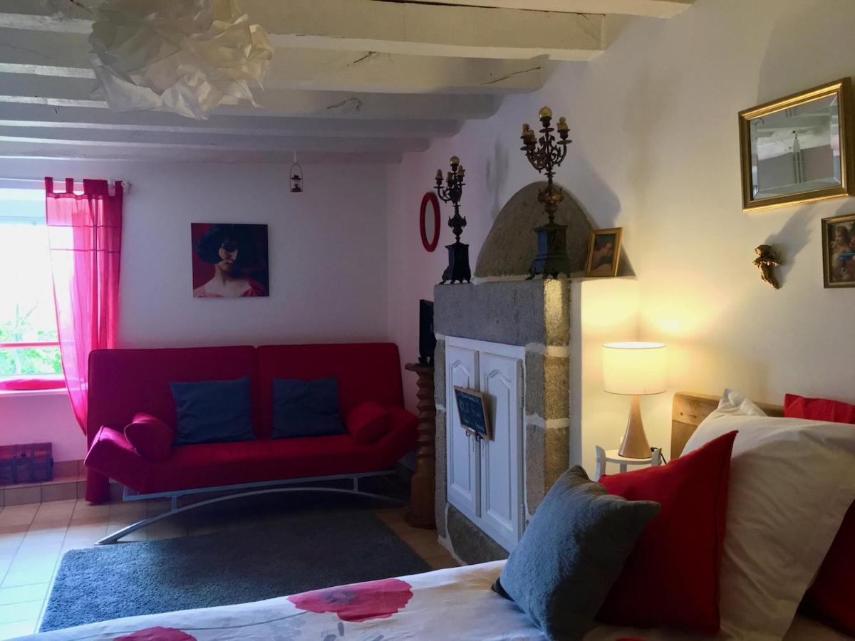 Chambre Des Anges & Roulotte Proche Mont Saint-Michel, L'Angeviniere Bed and Breakfast Εξωτερικό φωτογραφία